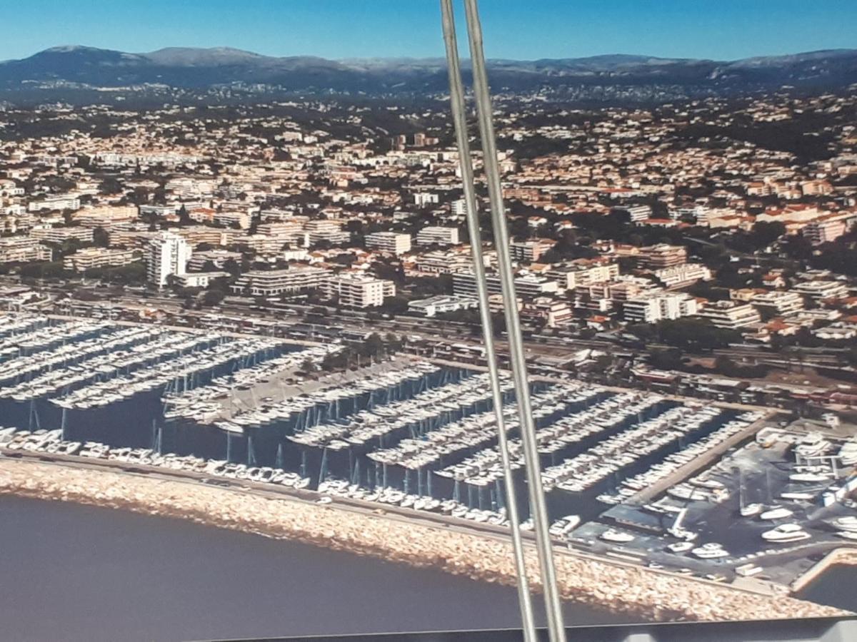 Studio bord de mer Saint-Laurent-du-Var Buitenkant foto